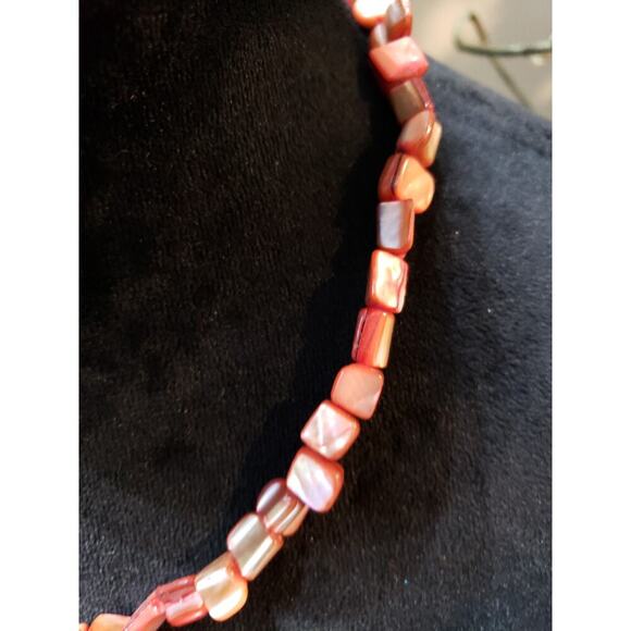 Women's Red Shell Beaded Necklace Natural Square Beads Lobster Clasp Unique - Picture 4 of 6